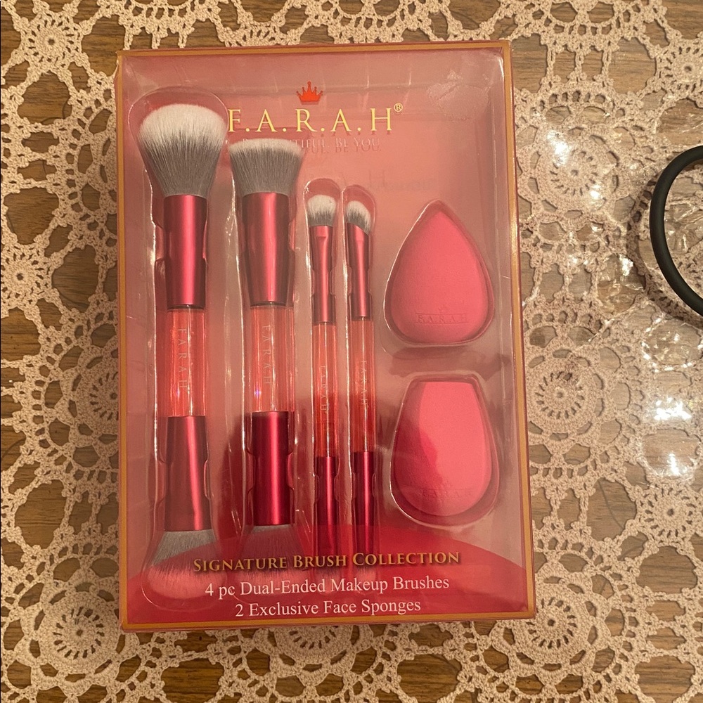 F.A.R.A.H Signature Makeup Brush Collection - Picture 14 of 15
